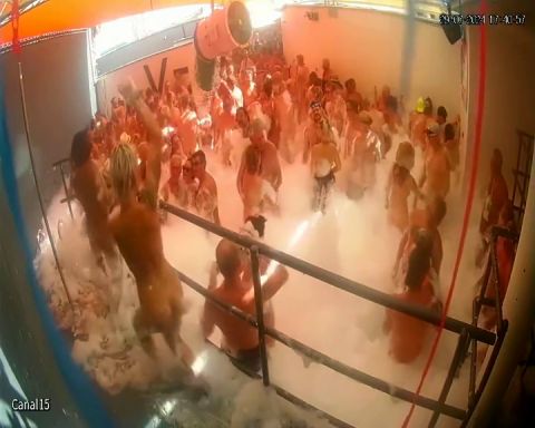 Swingers Party – Eva And Charley