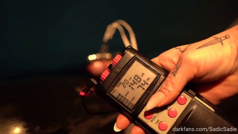 Sadic Sadie – Edging In Vacuumbed With Electro Toys Combined With Some Hand