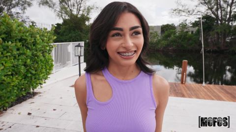 She Da Ho [FullHD 1080p] – Vanessa Moon