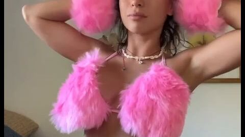 Veronica Perasso 68 – Pink fur outfit Dildo fuck