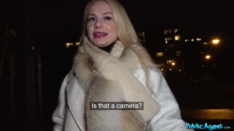 MomShoot – Elizabeth Romanova – 1080p