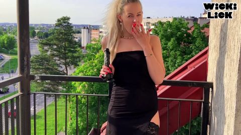 Pretty Wicki Lick Publicly Masturbates On The Balcony