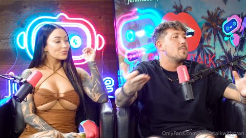 Lillian Phillips Fuck Little Person Live On Pillow Talk Video Leaked