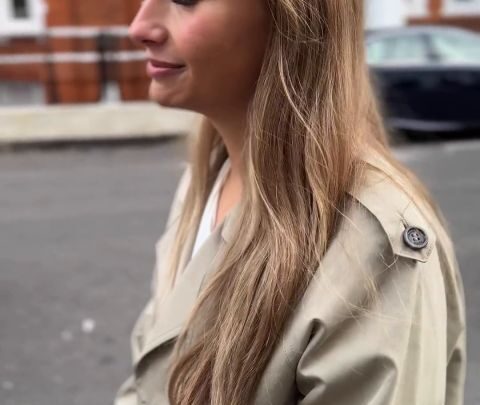 Lily Lights Up London