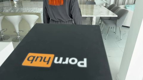 Amateur Hotwife Gets Unexpected Anal From Complete Stranger