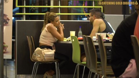 Catching Golddiggers – Amazing DP Threesome With A Step Mom