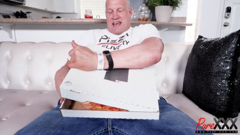 Tori Brooks – Big Sausage Pizza