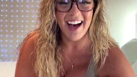 Xoxo, Your Cheating Wife (2025)