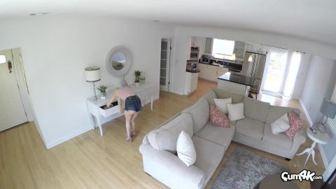 Elsa Jean – Teenie Creampie Thief (1080p)