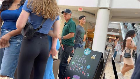 Showing her Thong through her Leggings Part 2