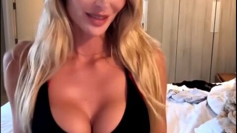 Cara Caru 22 – Solo Dildo Fuck in Bed