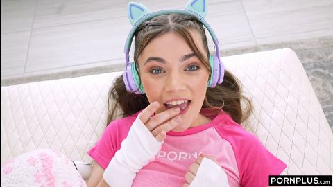 PornPlus – Juniper Ren – Orgasmic Shower